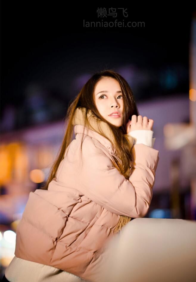 漂亮姑娘夜景写真 让你知道什么叫养眼 漂亮姑娘夜景写真 让你知道什么叫养眼